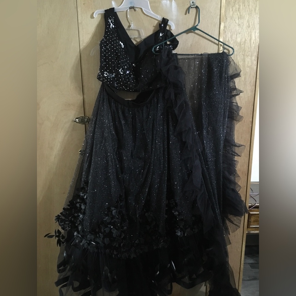 womens two piece custom dress. can be worn for prom/hoco. NEVER WORN BEFORE.